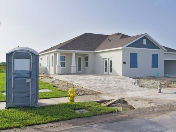 Best Porta potty delivery and setup  in Lakemore, OH